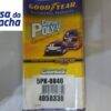 Embalagem de correia POLY-V da Goodyear com carros de corrida ilustrados.