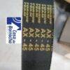Correia preta com inscrições em amarelo, indicando modelo AX-45