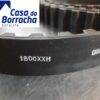 Correia dentada com marcação 1600XXH e D22 em fundo cinza.