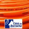 Mangueiras de esgoto jato de pressão, cor laranja, com inscrição em preto.