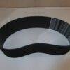 Fita preta oval com etiquetas brancas de texto
