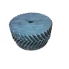 Engrenagem de metal circular com dentes na lateral e um furo central.