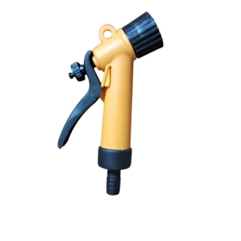 Mangueirinha spray na cor laranja com bico preto