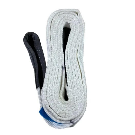 Corda de segurança branca com uma ponta preta e uma etiqueta azul.