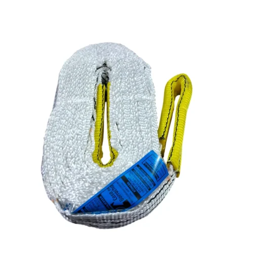 Corda branca de nylon com extremidades amarelas e etiqueta de instruções.