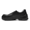 Sapato preto de couro com design slip-on e sola antiderrapante.
