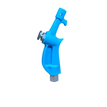 Ferramenta em formato de pistola na cor azul, com detalhe metálico na parte superior.