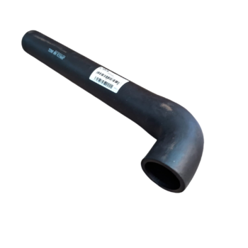 Tubo curvo de metal preto com etiqueta adesiva.