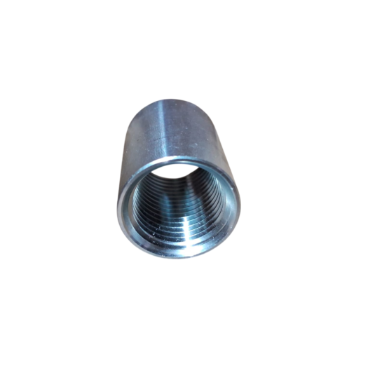 Conector metálico cilíndrico com rosca interna visível