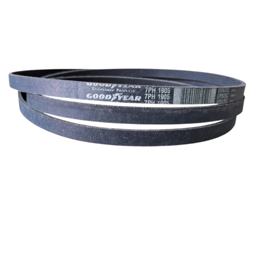 Três correias pretas empilhadas, com marcas identificáveis da Goodyear.